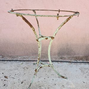 Petite table ronde haute