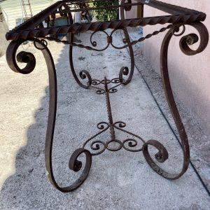 Table fer forgé pied 1950