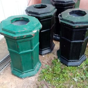 6 Poubelles en fonte de la ville de Monaco