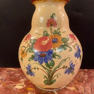 70-Vase Provencal à décor de fleurs 1645, H27 x D20, Prix 35€