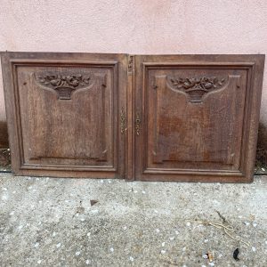 Paire de portes de placard en noyer