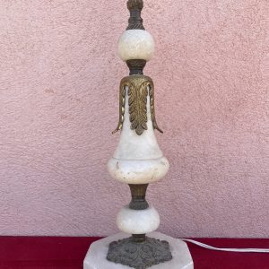 Pied de lampe en marbre blanc et bronze doré, style empire